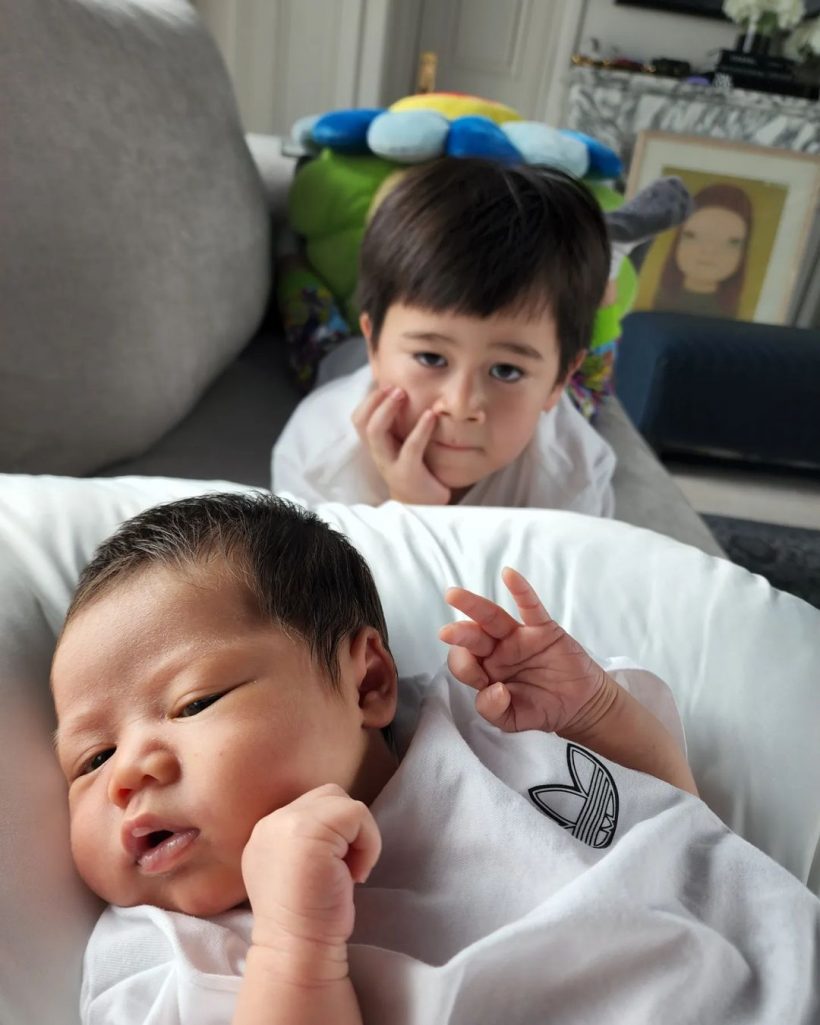 ฟันธงฉับ!น้องแอบิเกล ลูกสาว “แม่ชม-พ่อน็อต”วัย 1 เดือนสรุปเหมือนใคร?