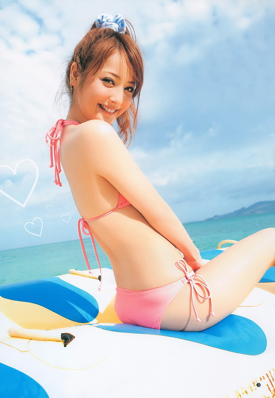 คลายร้อนกับ Nozomi Sasaki, bikini