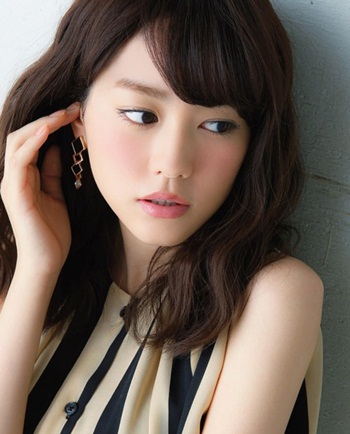 10 อันดับ ดาราหญิงญี่ปุ่นที่มีใบหน้าแบบในอุดมคติปี 2014