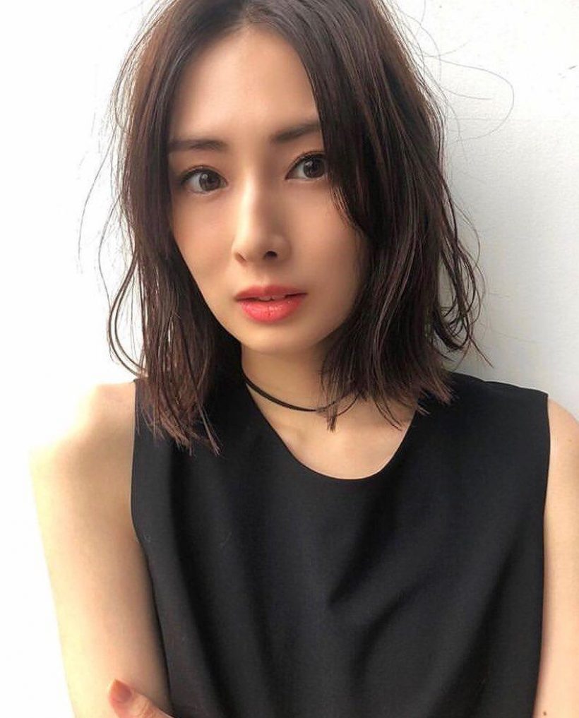 นางเอกดังคว้าเเชมป์ หน้าสวยยืนหนึ่งเเห่งวงการบันเทิง!