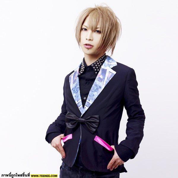 Takeru นักร้องนำวง SuG