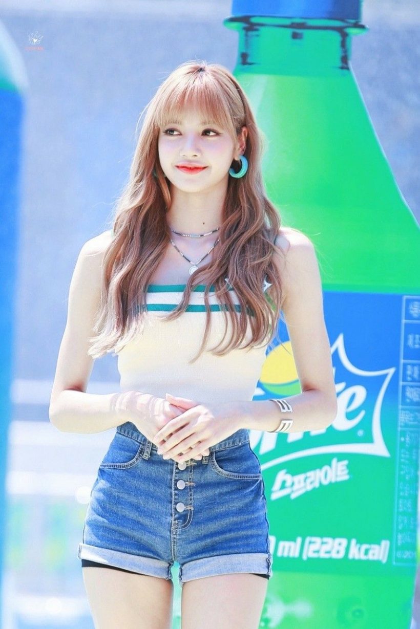 เทียบชัดๆหุ่น ลิซ่า เมื่อก่อนVSตอนนี้ เปลี่ยนไปมาก