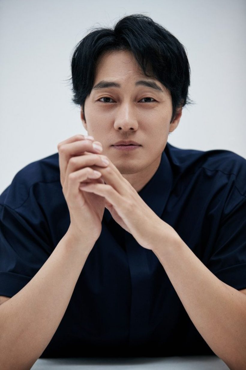 หล่อจนเป็นไวรัล! ภาพพนักงานลากรถหุ่นล่ำ หน้าคล้าย โซจีซบ