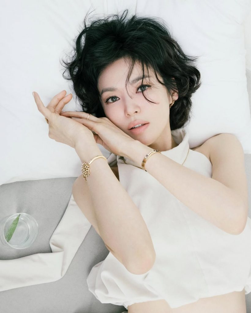 หลีกทางให้เเม่เดิน ซงเฮเคียว ฟาดลุคใหม่ สวยใสในวัย 43