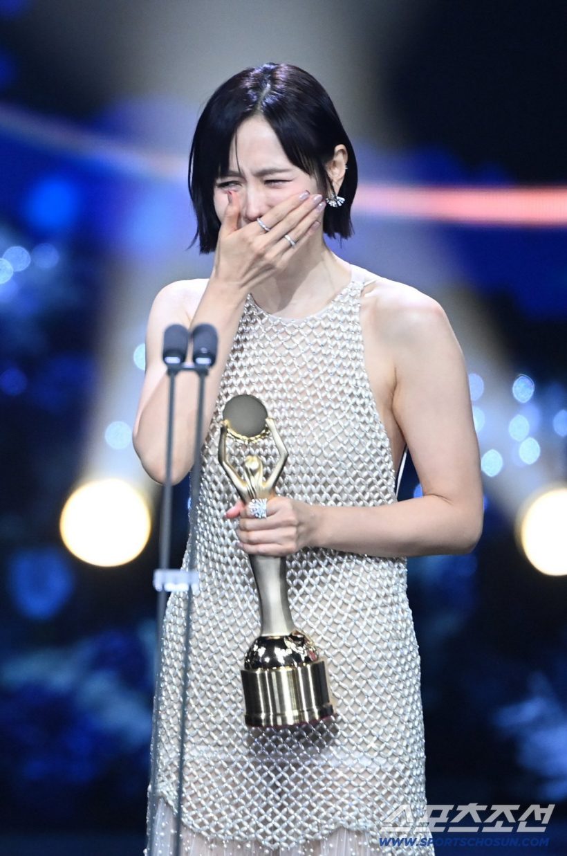 โมเมนต์ที่รอคอย ฮยอนบินซนเยจิน ควงคู่ออกงาน แบบหวานตัดขา!