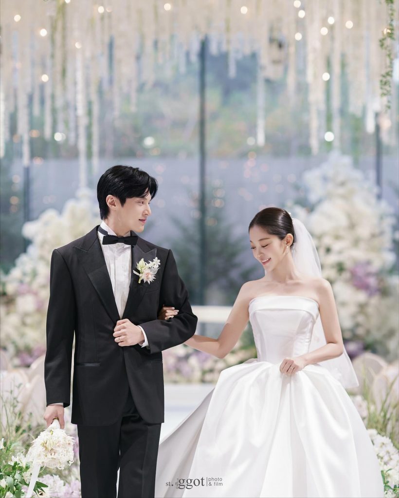 ซุ่มเงียบมานาน! นักแสดงสาว จูงมือหนุ่มในจอ วิวาห์หวาน