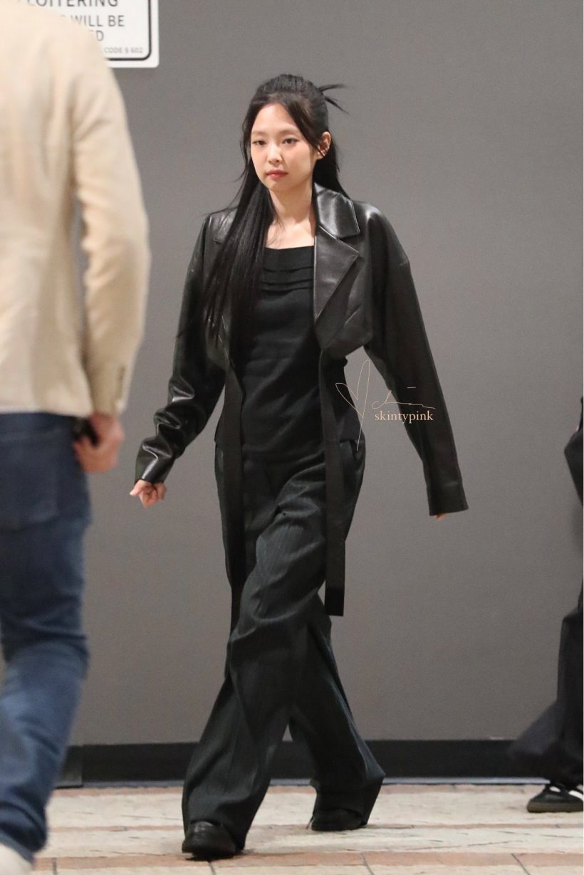  ส่องเจนี่โชว์ลุค All Black สวยเท่ในคนเดียวกัน