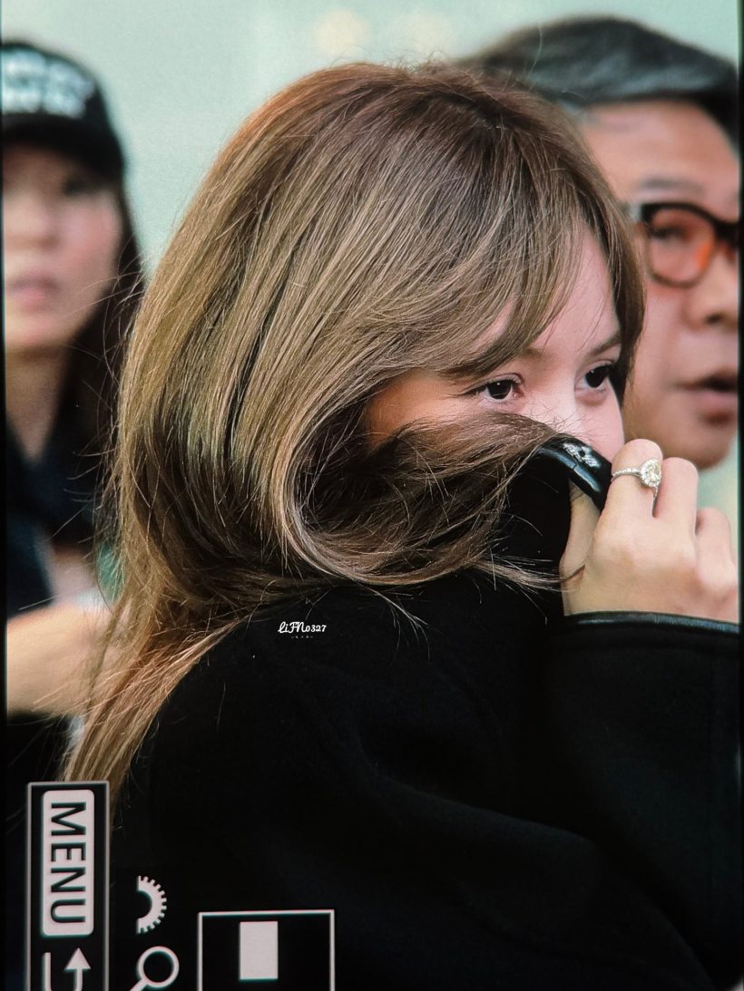 ลิซ่า ทำเเฟนทั่วโลกเเตกตื่น! มีสิ่งหนึ่งหลุดโฟกัสเต็มๆ