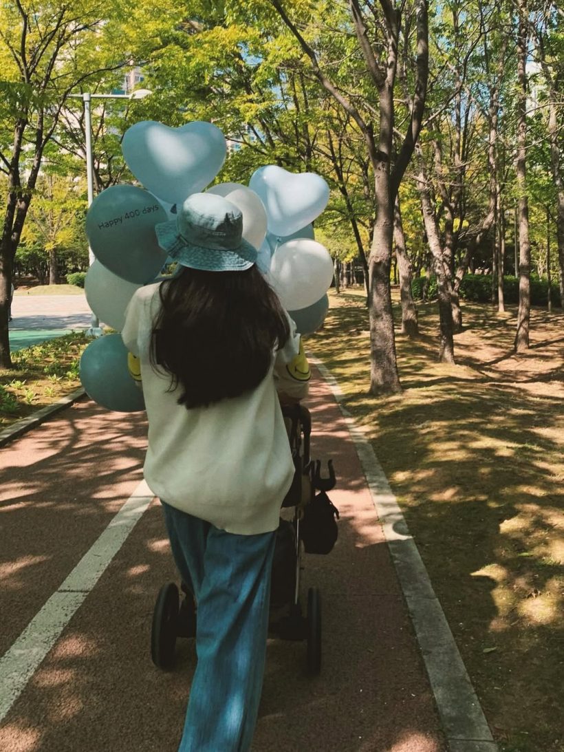 เป็นเรื่องเเล้ว! นางเเบบดัง โพสต์รูปลูก เเต่มีดราม่าโยงพ่อเด็ก