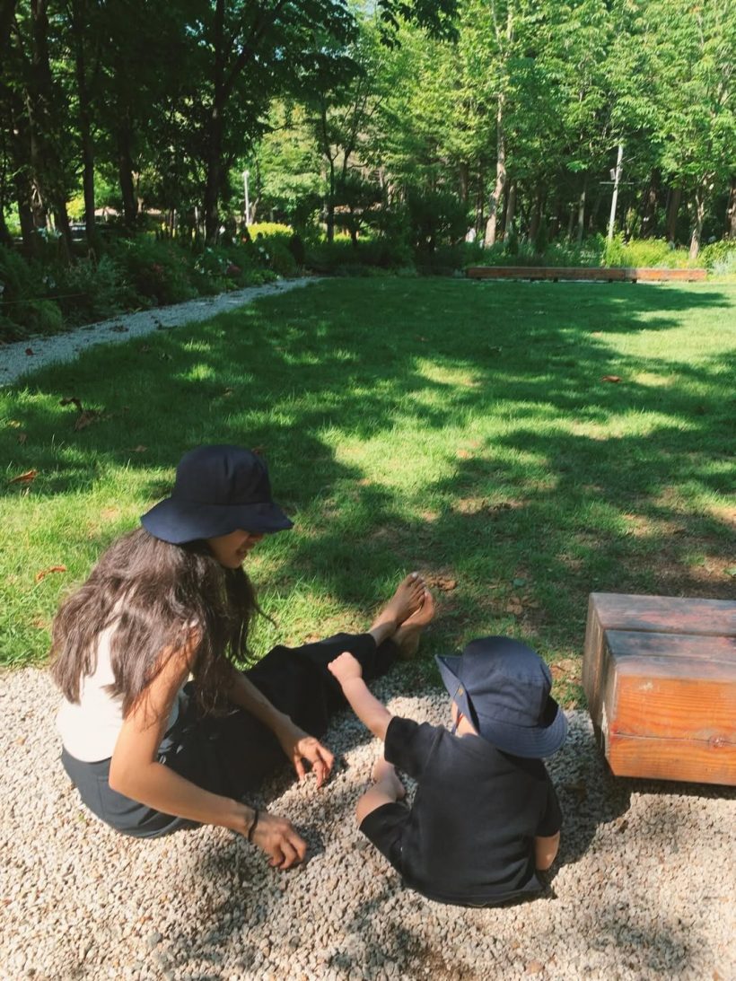 เป็นเรื่องเเล้ว! นางเเบบดัง โพสต์รูปลูก เเต่มีดราม่าโยงพ่อเด็ก