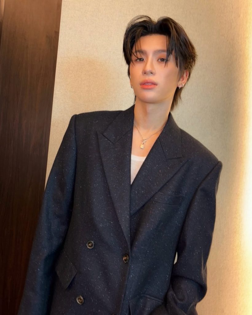 พี่สาวสายเปย์ ลิซ่า ส่งของขวัญคริสต์มาสให้หนุ่มไทยคนนี้?