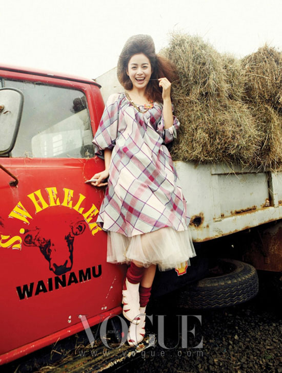 Kim Tae-hee on Vogue Korea (March 2010)