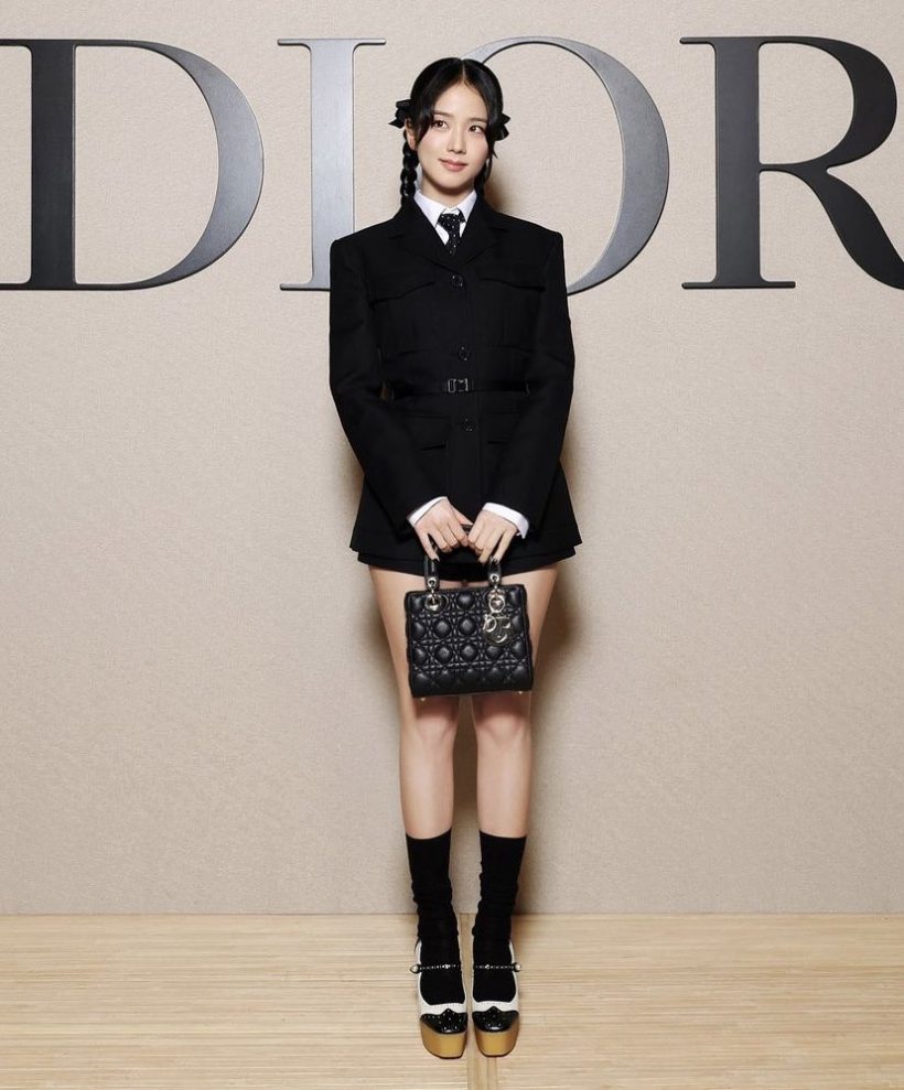 ชมภาพ จีซูBLACKPINK สาดความน่ารักปรากฎตัวสุดฮือฮาที่งาน DIOR 