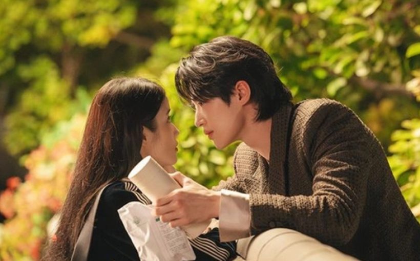 ทุบสถิติใหม่! Perfect Crown ขึ้นแท่นเบอร์ 3 ซีรีส์ม้ามืดแห่งปี