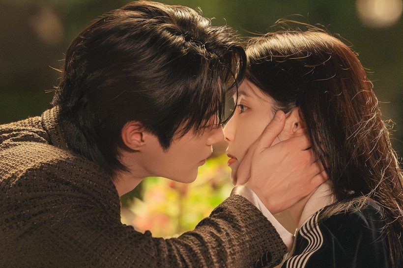 ทุบสถิติใหม่! Perfect Crown ขึ้นแท่นเบอร์ 3 ซีรีส์ม้ามืดแห่งปี