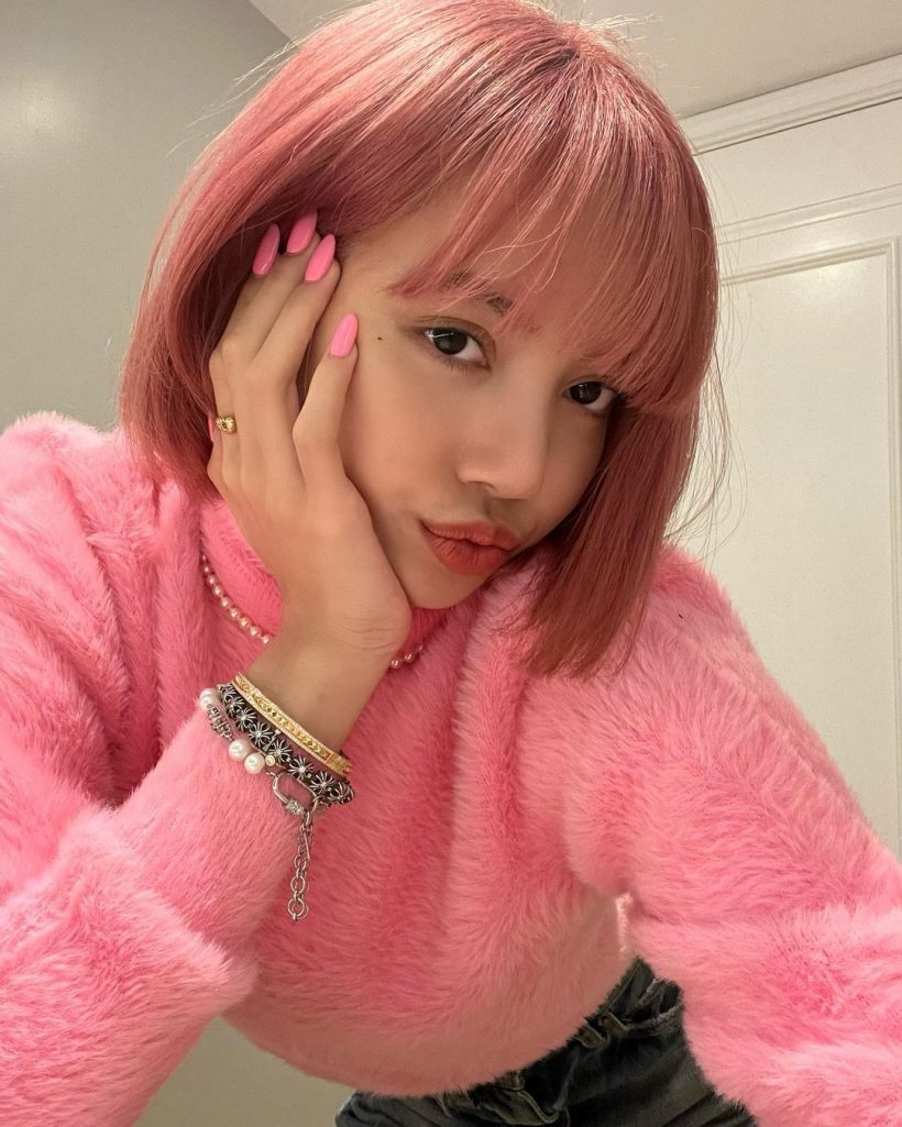 เปิดราคาสุดอึ้ง! ของชุดสีชมพูแสนหวานชุดนี้ที่ลิซ่า BLACKPINK ใส่!?