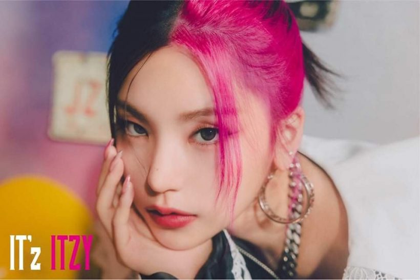 ITZY เสิร์ฟลุคสุดเฟียสในทีเซอร์อัลบั้มเดบิวต์ที่ญี่ปุ่น