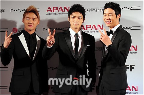 JYJ 