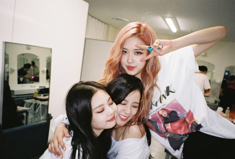 3สมาชิกBLACKPINK เคลื่อนไหวพร้อมกัน หลังแอคเคาท์เว่ยป๋อลิซ่าหายไป?