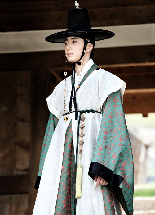 แฟนคลับเซอร์ไพร์สวันเกิด จองอิลวู ถึงกองถ่าย The Night Watchman