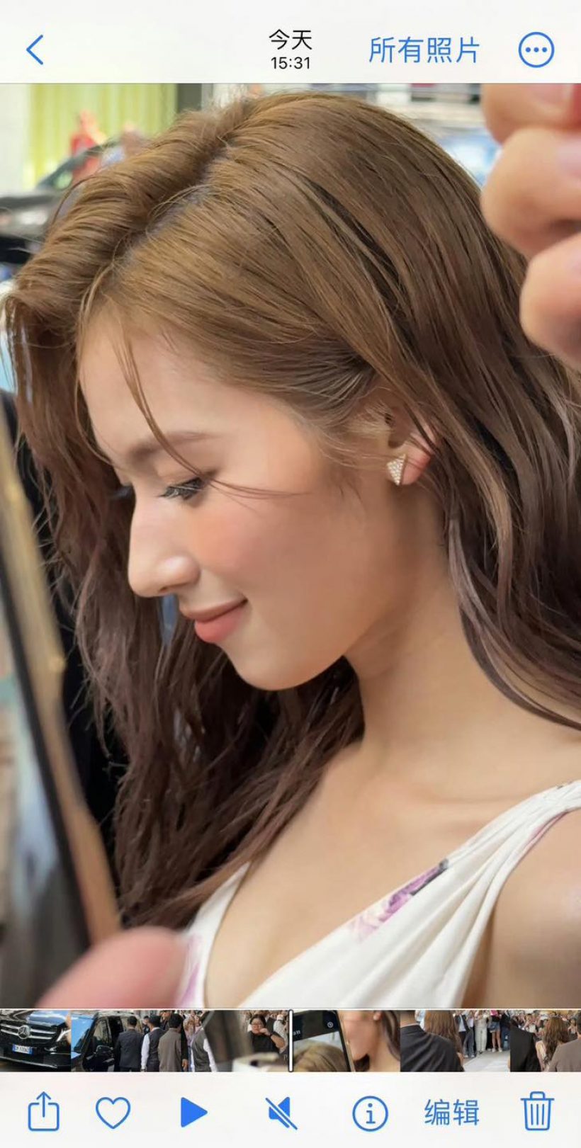 ไวรัลความสวยซุปตาร์สาว กล้องไอโฟนยังเอาเธอไม่ลง