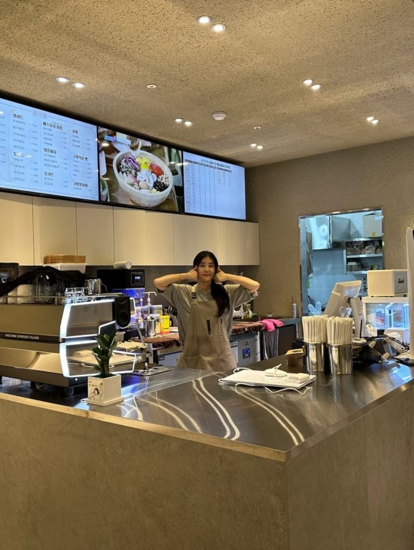 เกิดอะไรขึ้น? ดาราสาวประกาศปิดร้านคาเฟ่ ขอบคุณทุกคนที่สนับสนุน