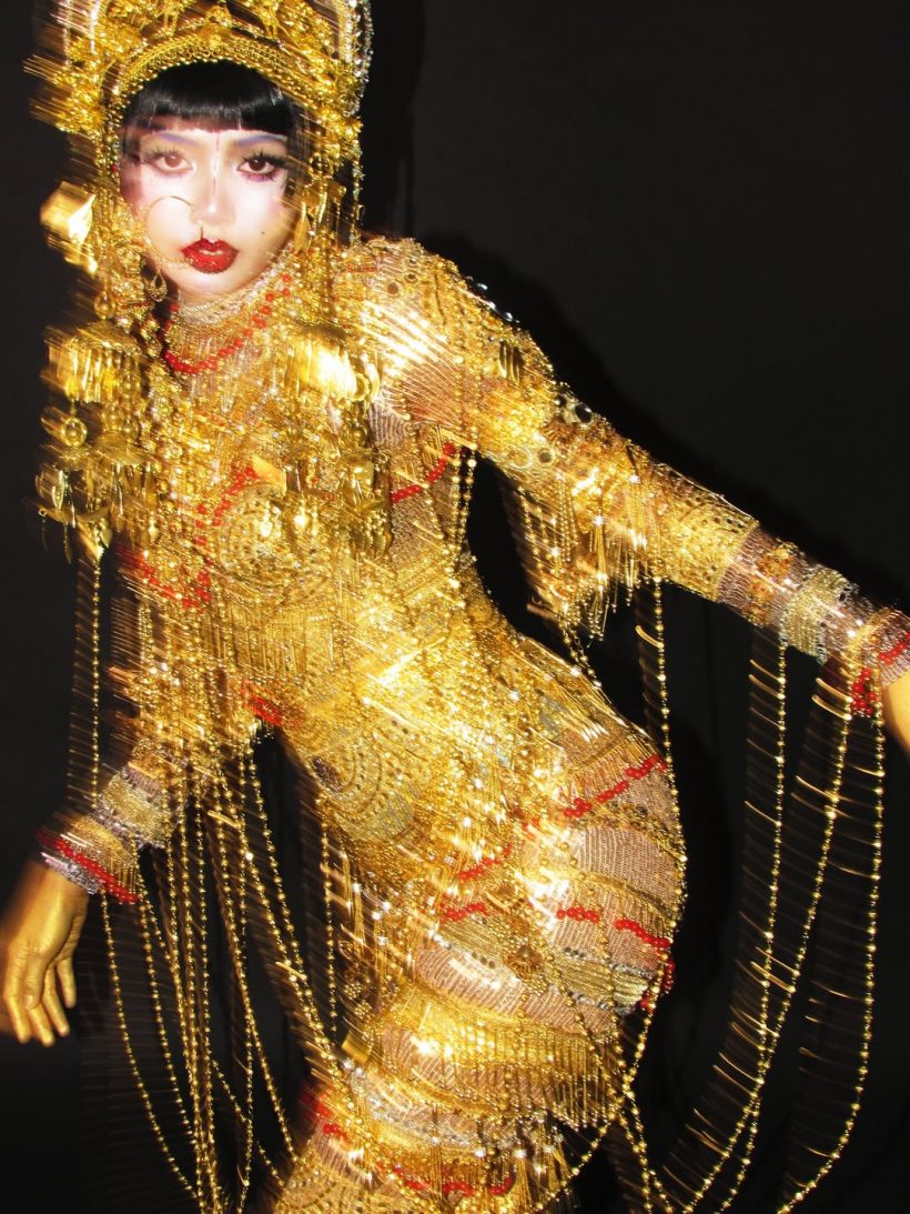 ลิซ่า BLACKPINK ทำทั่วโลกตะลึง โคฟเว่อร์ Jibaro รับฮาโลวีน