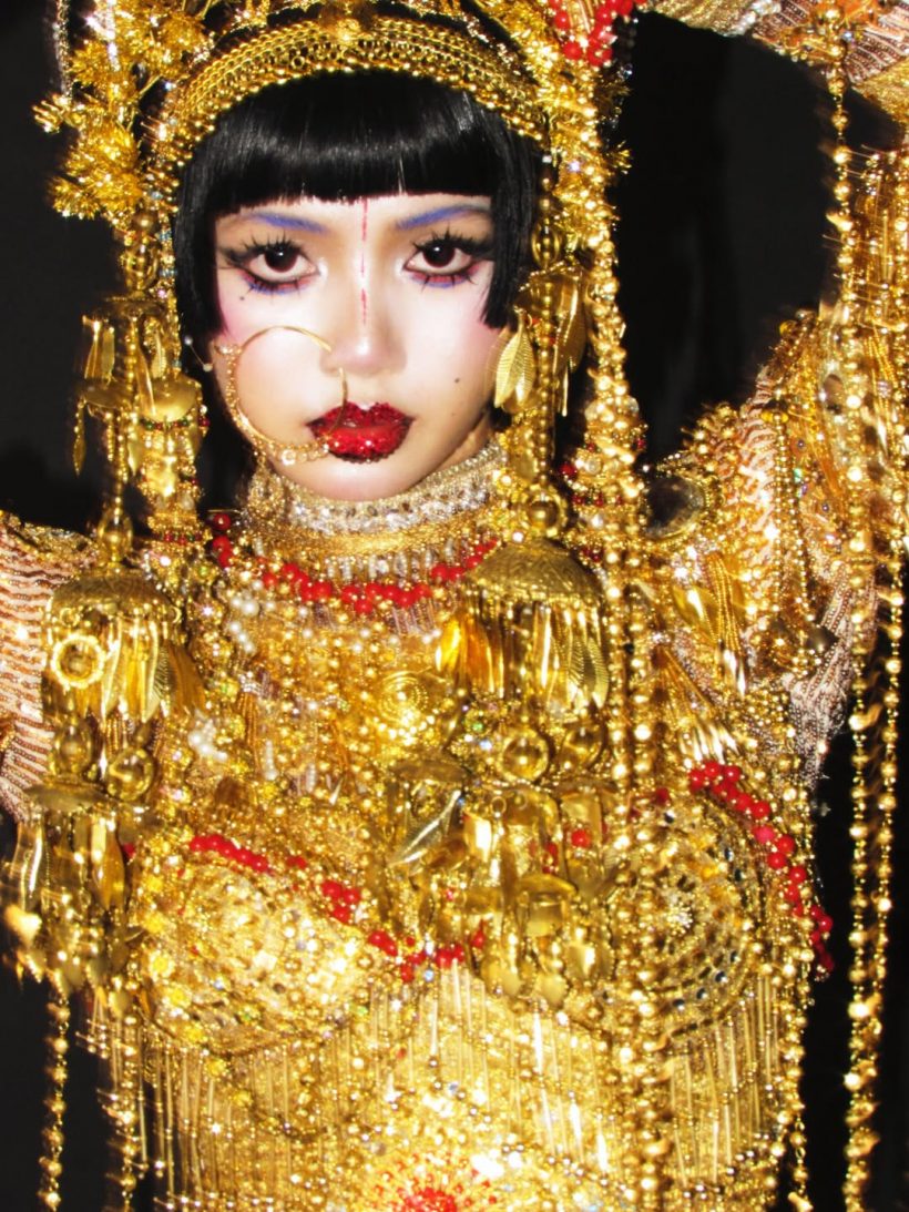 ลิซ่า BLACKPINK ทำทั่วโลกตะลึง โคฟเว่อร์ Jibaro รับฮาโลวีน