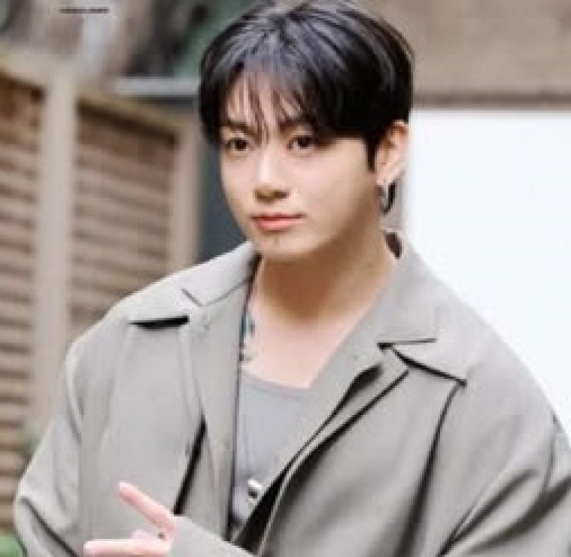 ถามแรง! จองกุก BTS สวนกลับนักข่าวกลางสนามบิน ฟังแล้วหน้าชา