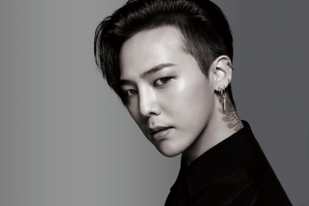 เเฟนๆเฮลั่น G-Dragon คัมเเบค งานพรีเซนเตอร์ตัวเเรกหลังออกจากกรม 
