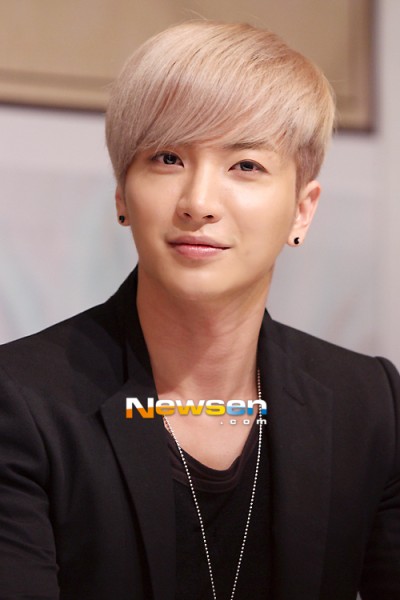 ขนานนามอีทึก(Lee Teuk)วง Super Junior ราชาแห่งการยิง ในกองทัพ