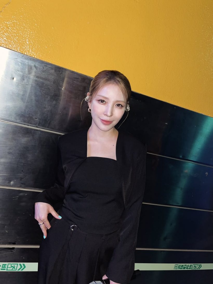 เเฟนๆใจหาย! ศิลปินสาว กระดูกขาดเลือดเฉียบพลัน ต้องผ่าตัดด่วน