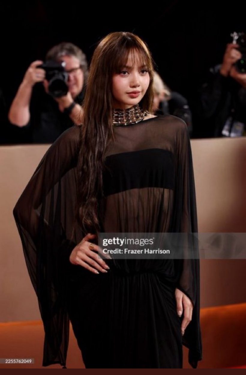 ซีนระดับโลก ลิซ่า บนพรมเเดงงานลูกโลกทองคำ สวยทรงพลังสุดๆ