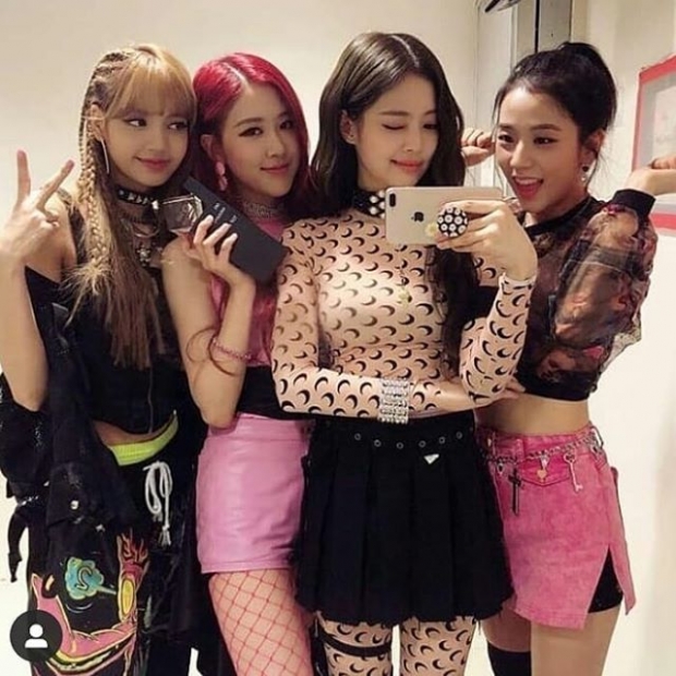 บัตร คอนเสิร์ต black pink 2020 ราคา full