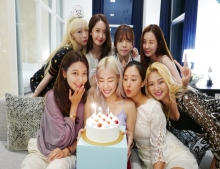 Girls’ Generation รียูเนียนอีกครั้ง เพื่อฉลองวันเกิดของ ทิฟฟานี่ ยอง