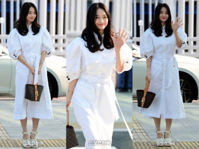 เปิดแอร์พอร์ตลุคนางเอกดัง สวยสะพรั่งกลางสนามบิน