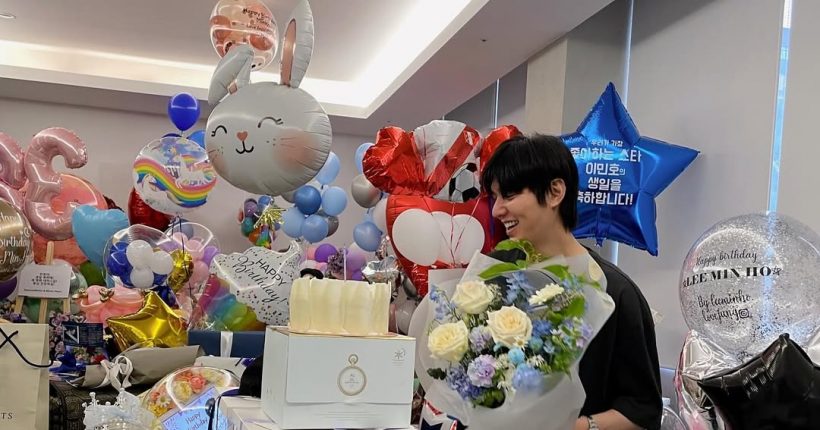 ซุปตาร์หนุ่มโดนดราม่าเต็มๆ หลังโพสต์ภาพของขวัญกองโต