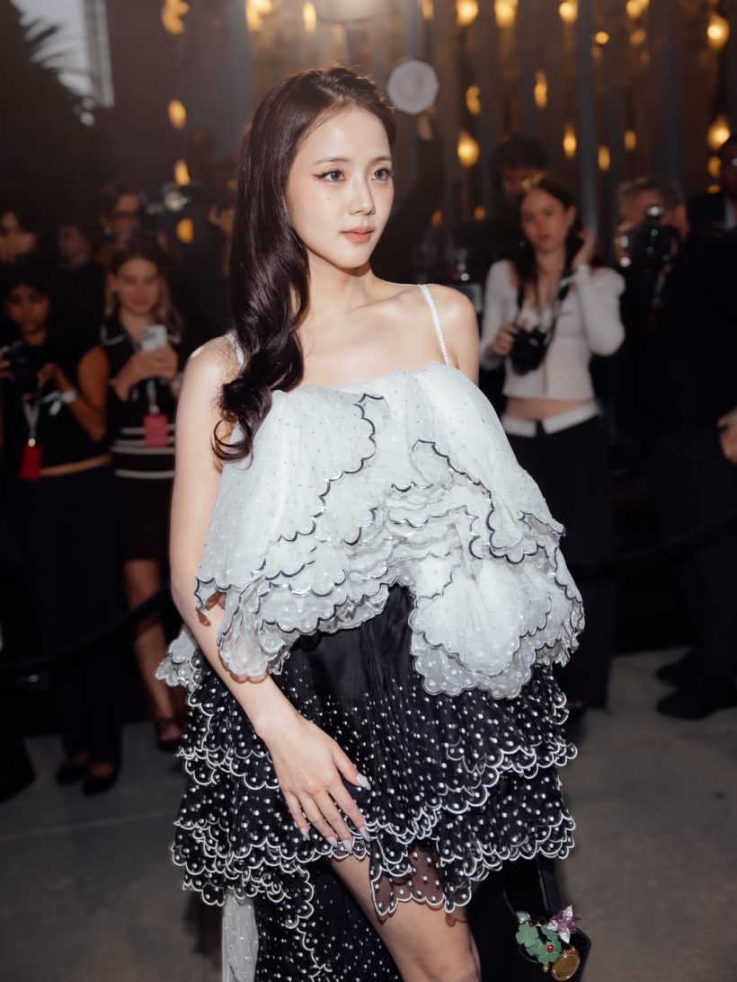 ลุคนี้ให้สิบไม่หัก! จีซู กับเมกอัพที่หลายคนบอกว่าเหมาะสุดๆ