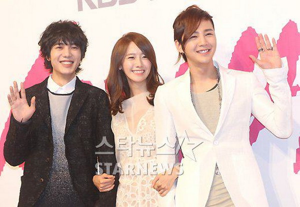 ภาพจากงานแถลงข่าวละคร Love rain