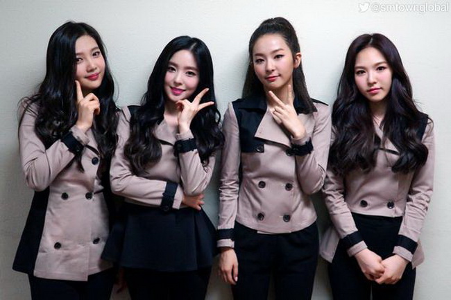 4 สมาชิก  Red Velvet (ไอรีน - เวนดี้ - ซึลกิ- จอย)