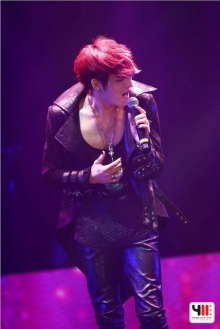 คิมแจจุง มาตามสัญญาร้องเต้นแบบจัดเต็ม ใน Kim Jaejoong 2013 Mini Concert & Fan Meeting in Thailand