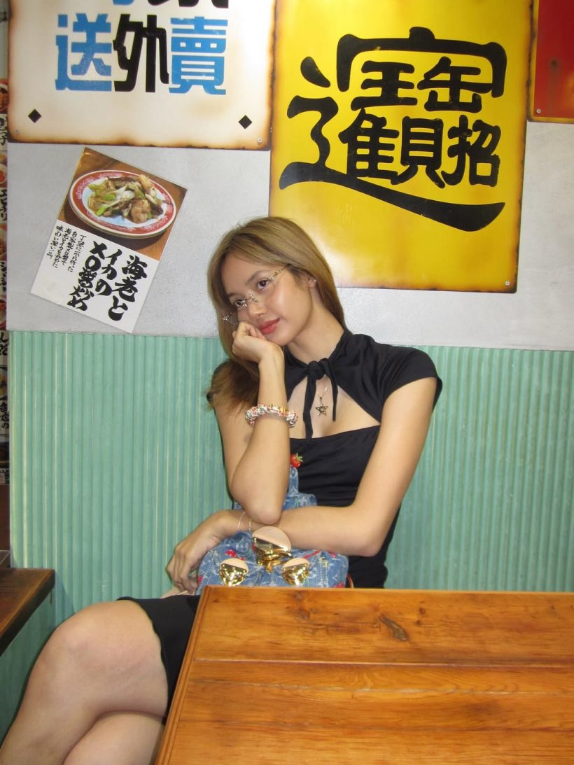 ลิซ่า ทำเเฟนๆเป็นห่วง คลิปเลือดออกหู เเห่ถามเกิดอะไรขึ้น?