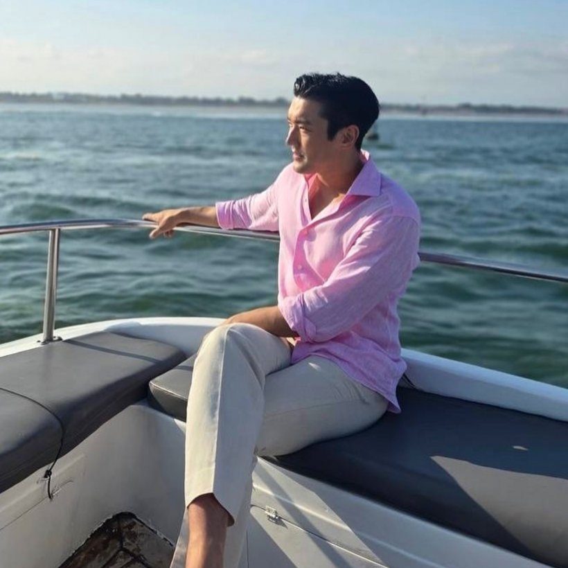 รูปหล่อพ่อรวย! ซุปตาร์หนุ่ม ที่เเท้คือทายาทเศรษฐีตระกูลดัง