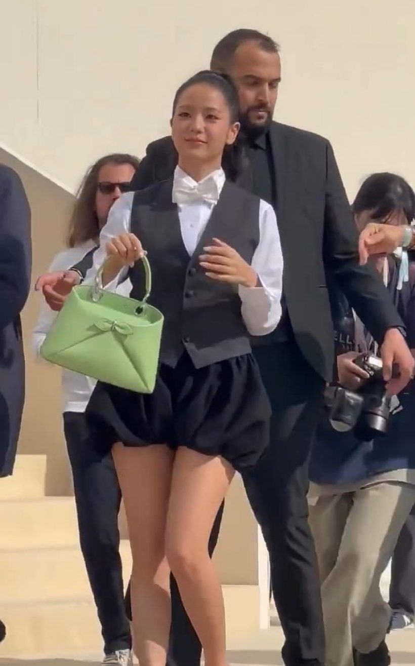 เจ้าหญิงDIOR จีซู สวยโดดเด่น สร้างตำนานใหม่ แฟนๆ กรี๊ดลั่นปารีส