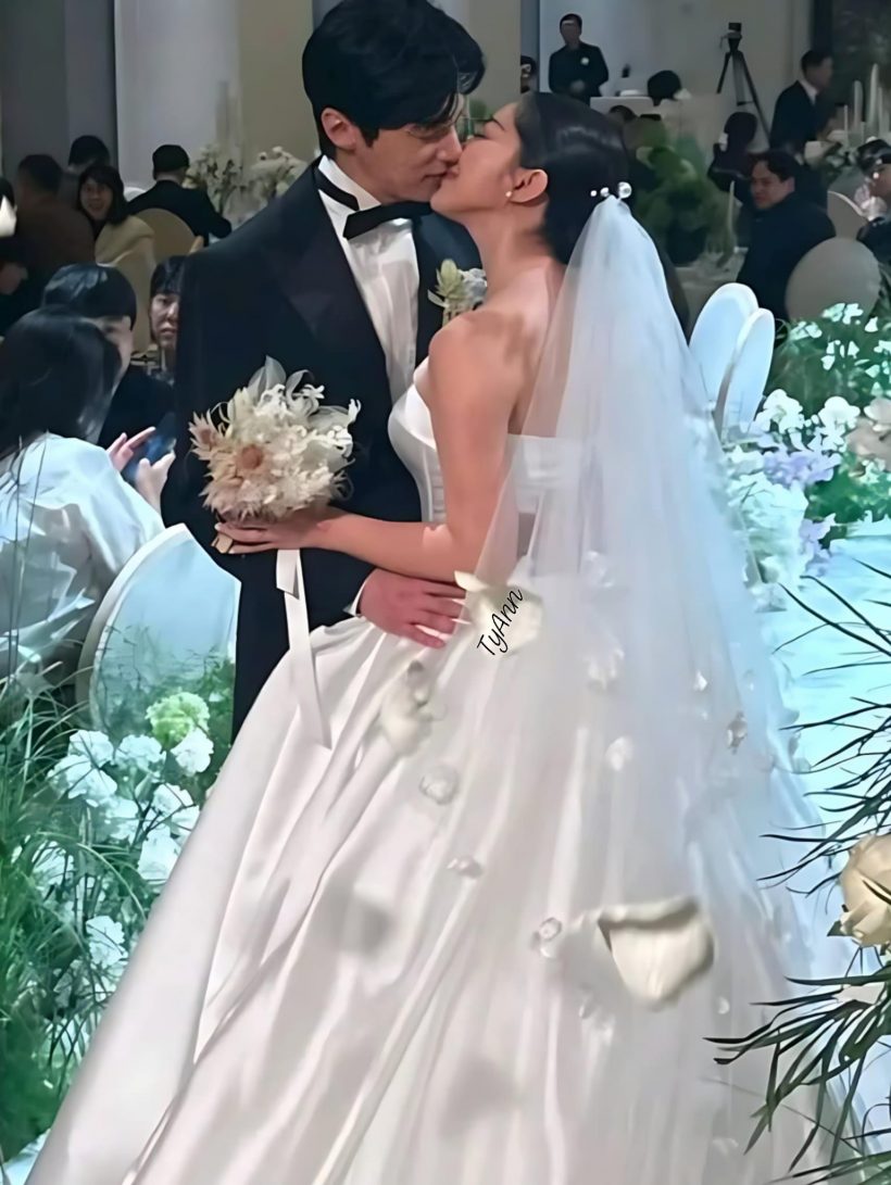 รักสมหวัง! พระนางซีรีส์ดัง ลั่นระฆังวิวาห์หลังคบกันนาน 10 ปี