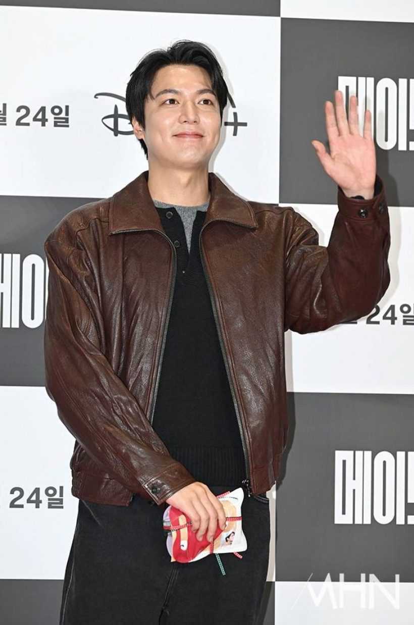 ชาวเน็ตวิจารณ์ภาพล่าสุด ลีมินโฮ ทำไมโอปป้าปล่อยตัวขนาดนี้