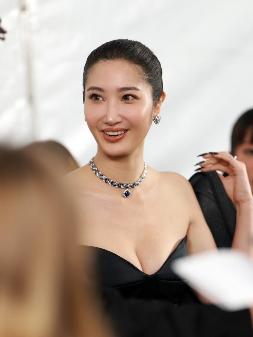 ชีวิตคอมพลีท...นักร้องสาวเจ้าของเพลงดัง ถูกแฟนคุกเข่าขอแต่ง