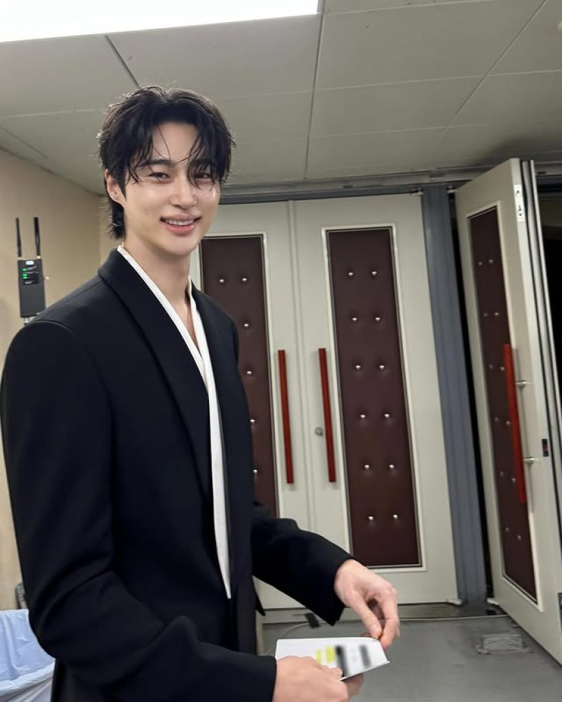 พระเอกสุดหล่อ ตอบไวแสง ไม่มีแฟนครับ