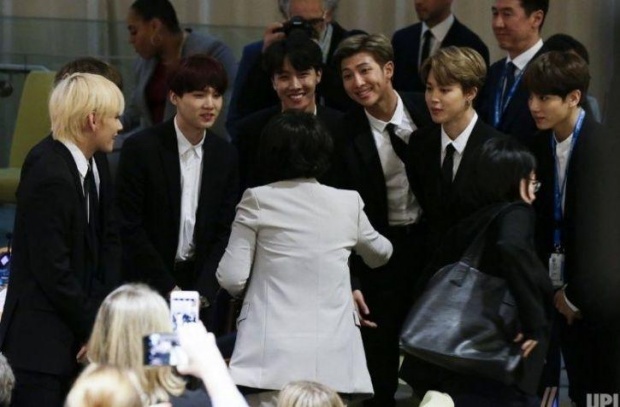 “BTS” บอยแบรนด์วงแรกขึ้นประชุมสมัชชาเวที UN กล่าวสุนทรพจน์เพื่อเยาวชนทั่วโลก! (คลิปซับไทย)