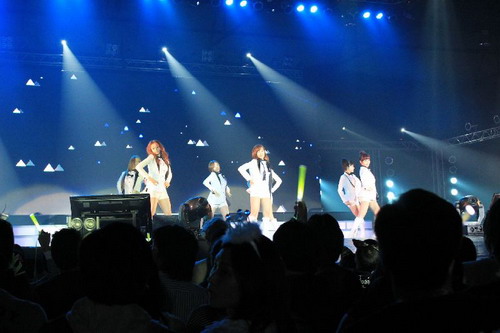 T-ARA 1st Lovey Dovey Roly Poly Livein Bangkok